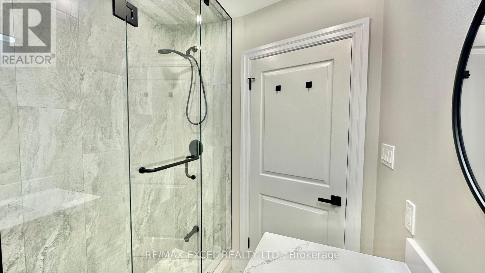 3 - 617 College Street, Toronto, Ontario  M6G 1B5 - Photo 5 - C12535250