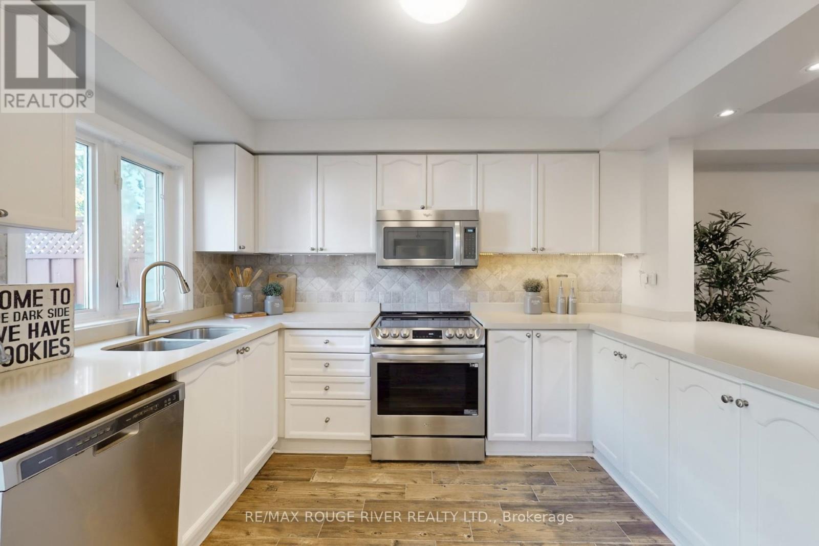 20 Rodeo Court, Toronto, Ontario  M2M 4M3 - Photo 10 - C12535256