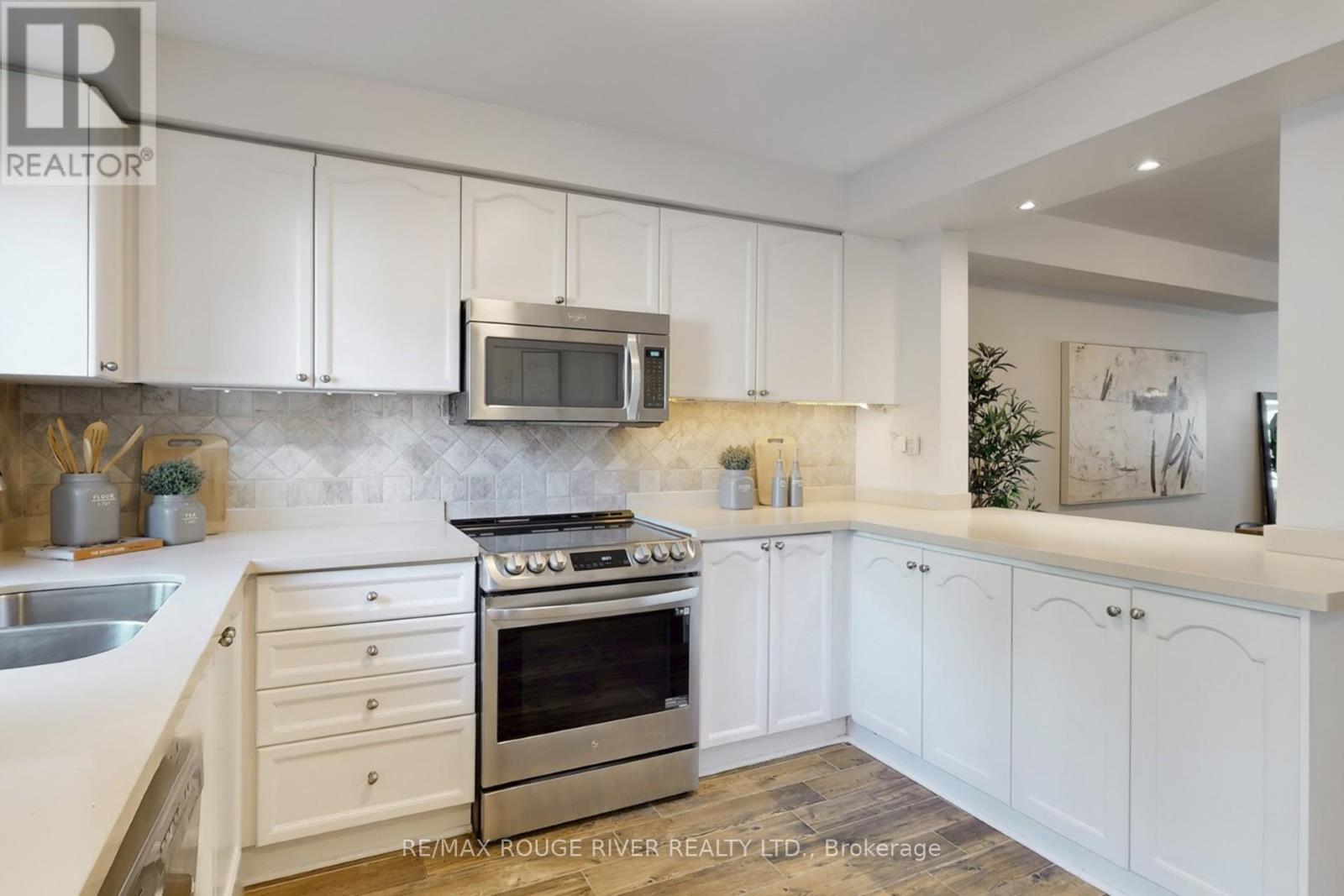 20 Rodeo Court, Toronto, Ontario  M2M 4M3 - Photo 12 - C12535256