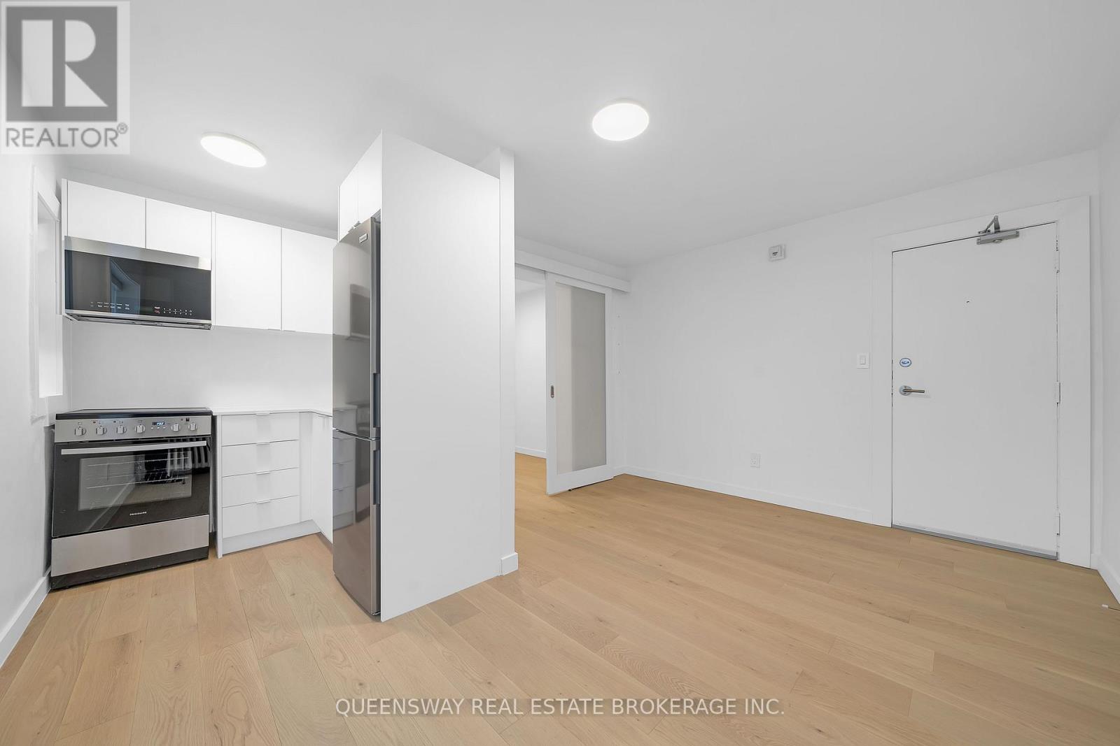 208 - 26 Balmoral Avenue, Toronto, Ontario  M4V 1J4 - Photo 2 - C12535260