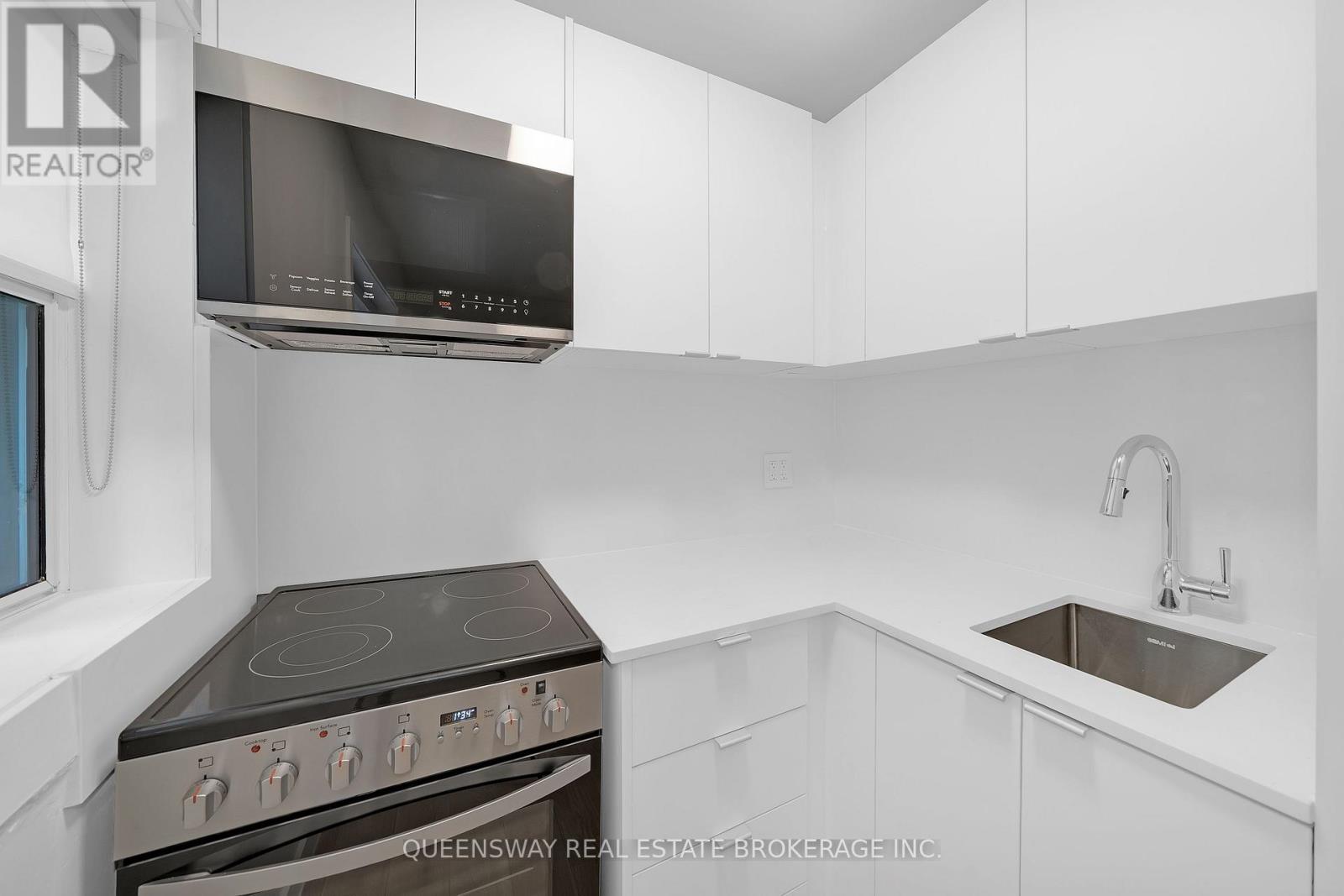 208 - 26 Balmoral Avenue, Toronto, Ontario  M4V 1J4 - Photo 5 - C12535260