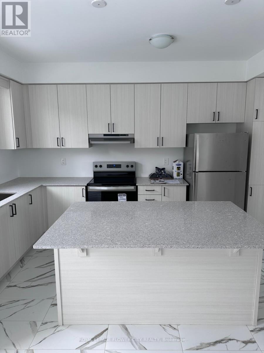 154 Rockface Trail, Caledon, Ontario  L7C 4P1 - Photo 13 - W12481583