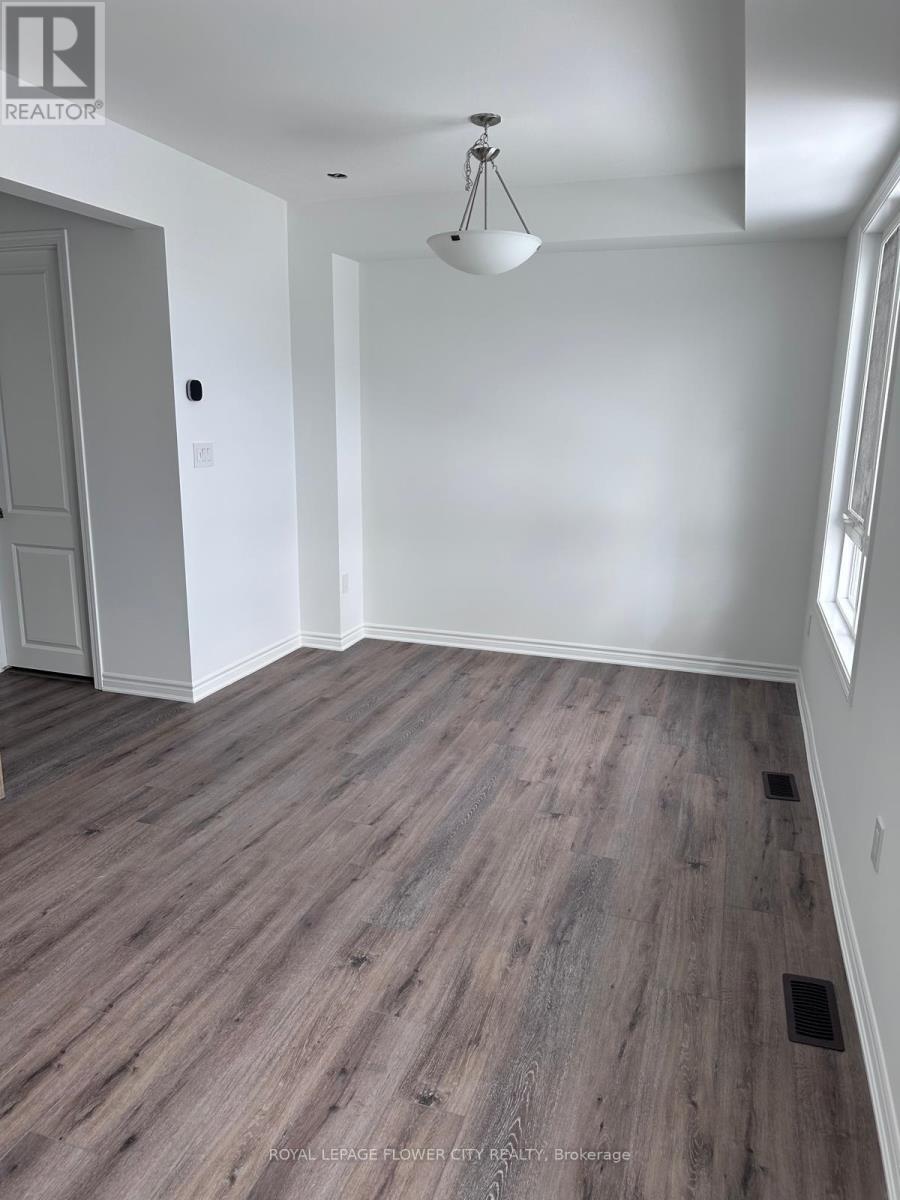 154 Rockface Trail, Caledon, Ontario  L7C 4P1 - Photo 19 - W12481583