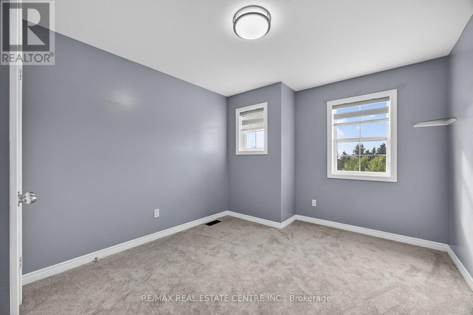 37 Woodland Drive, East Garafraxa, Ontario  L9W 6B7 - Photo 32 - X12451273