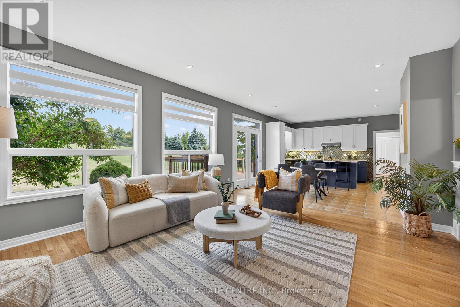 37 Woodland Drive, East Garafraxa, Ontario  L9W 6B7 - Photo 17 - X12451273