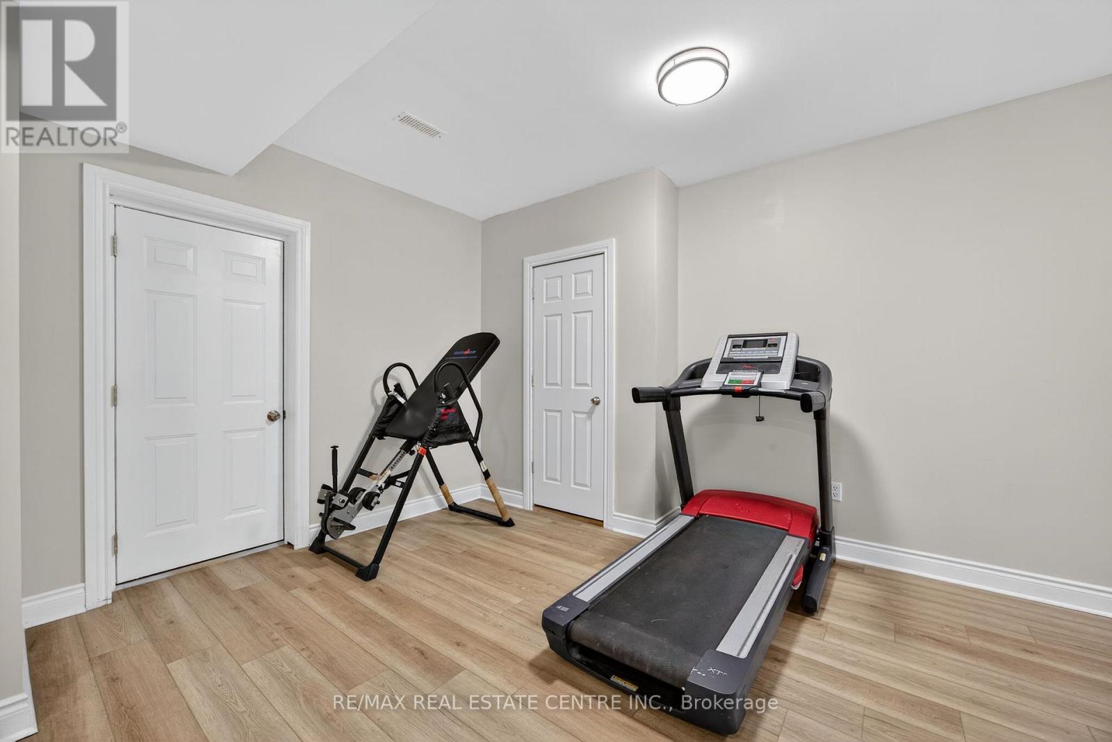 37 Woodland Drive, East Garafraxa, Ontario  L9W 6B7 - Photo 37 - X12451273