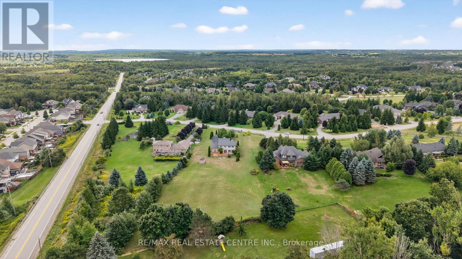 37 Woodland Drive, East Garafraxa, Ontario  L9W 6B7 - Photo 49 - X12451273