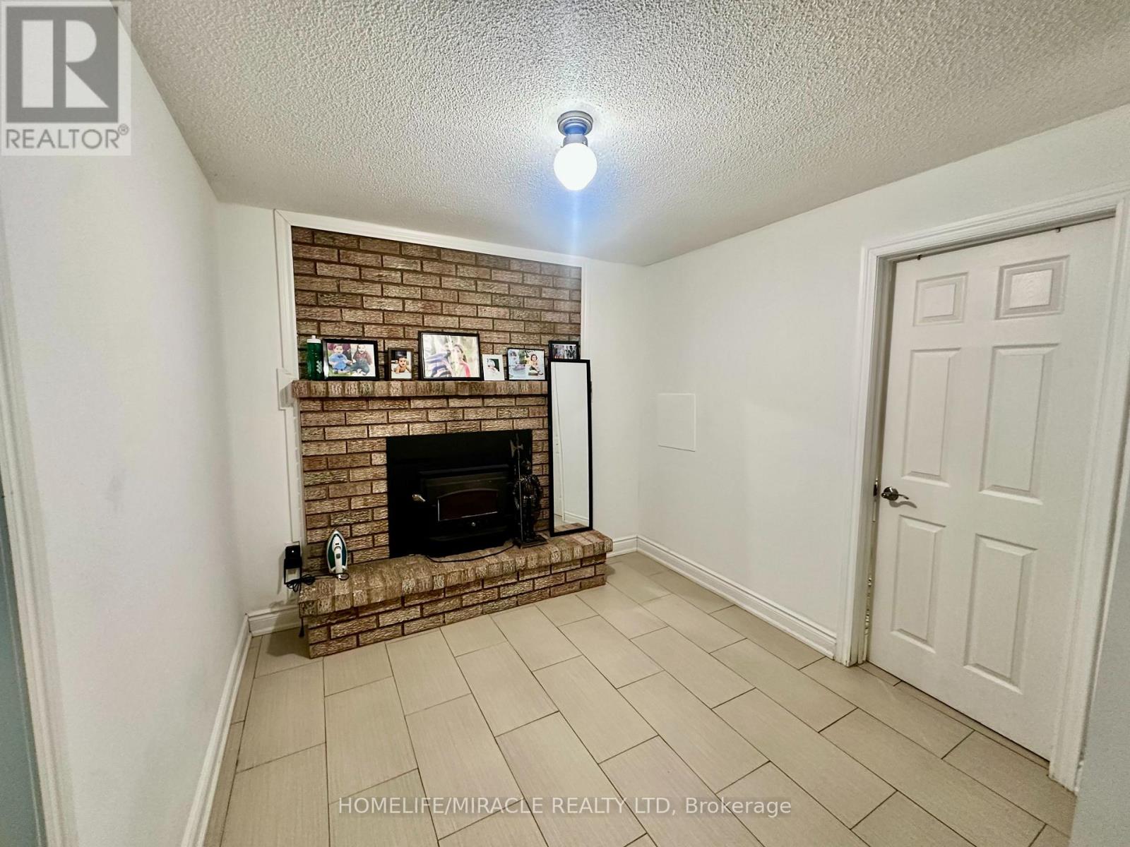 Bsmt - 2461 President Boulevard, Mississauga, Ontario  L5B 3E7 - Photo 23 - W12535266