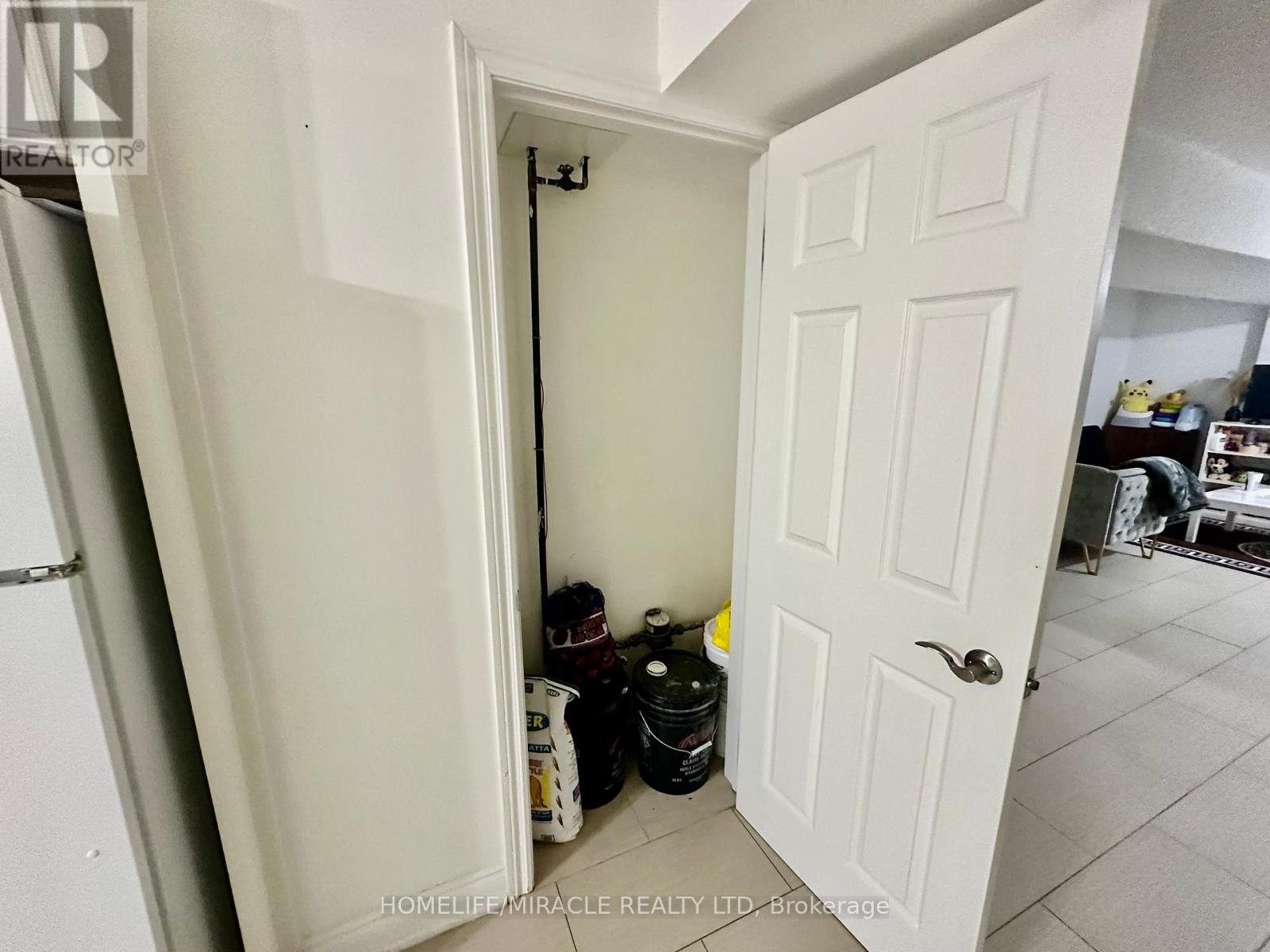 Bsmt - 2461 President Boulevard, Mississauga, Ontario  L5B 3E7 - Photo 5 - W12535266