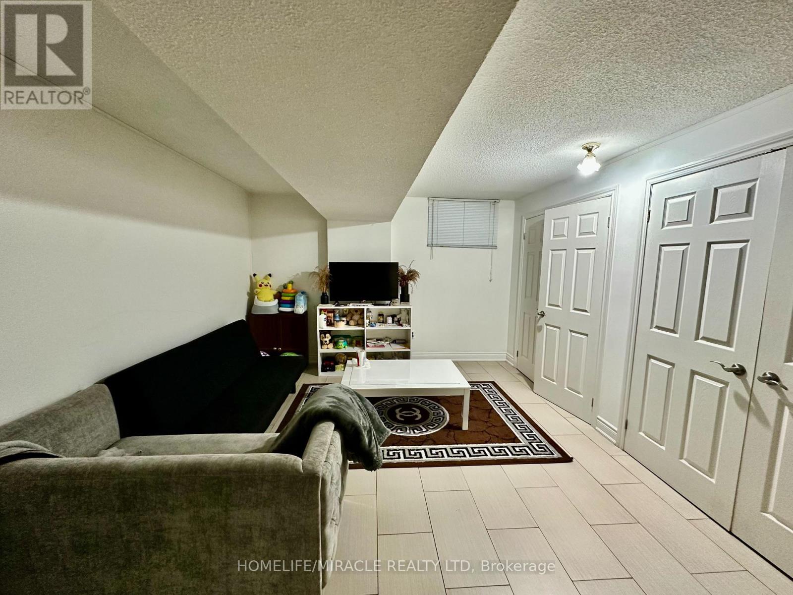 Bsmt - 2461 President Boulevard, Mississauga, Ontario  L5B 3E7 - Photo 9 - W12535266