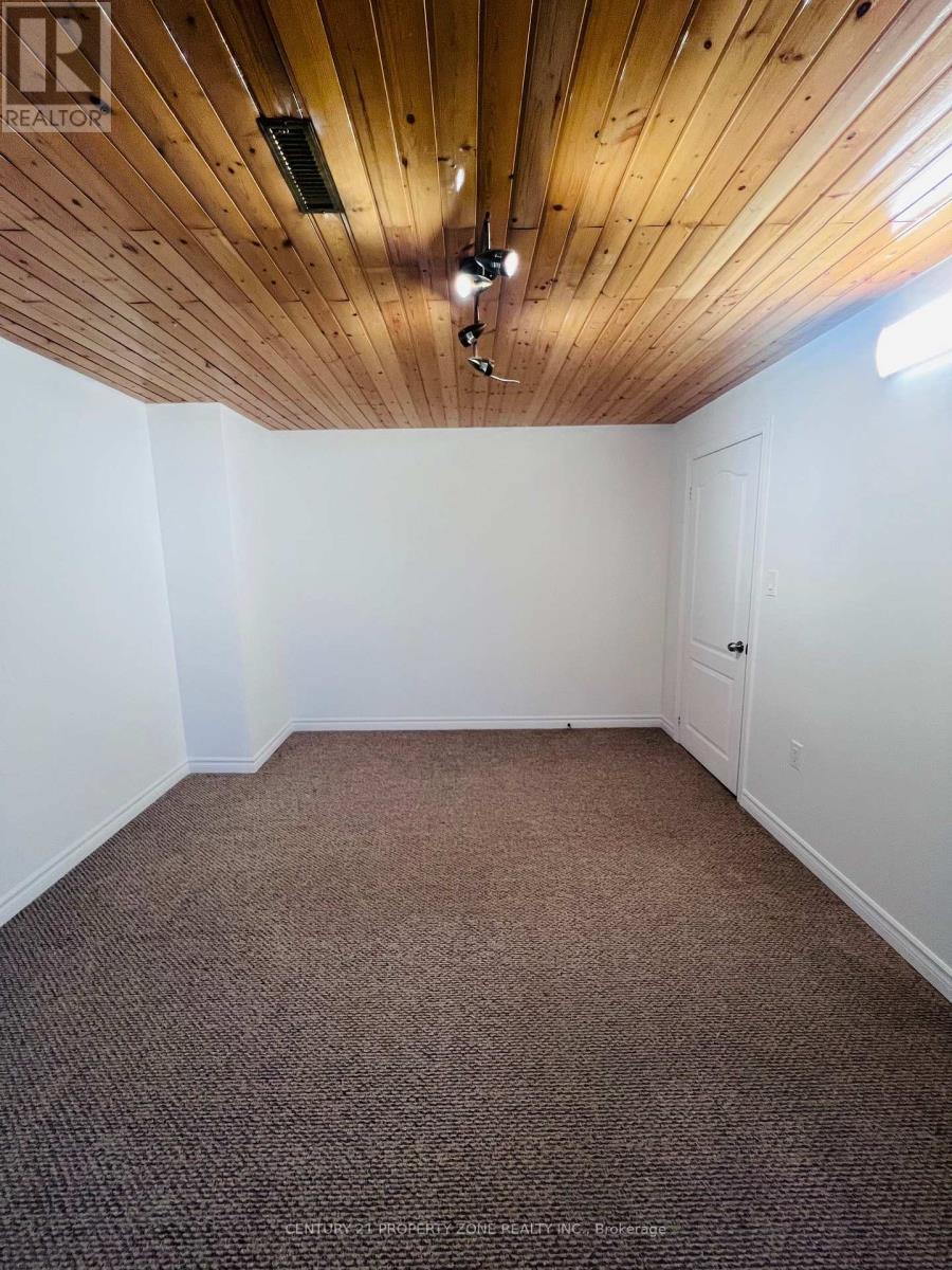 19 Terryellen Crescent, Toronto, Ontario  M9C 1H6 - Photo 6 - W12535280