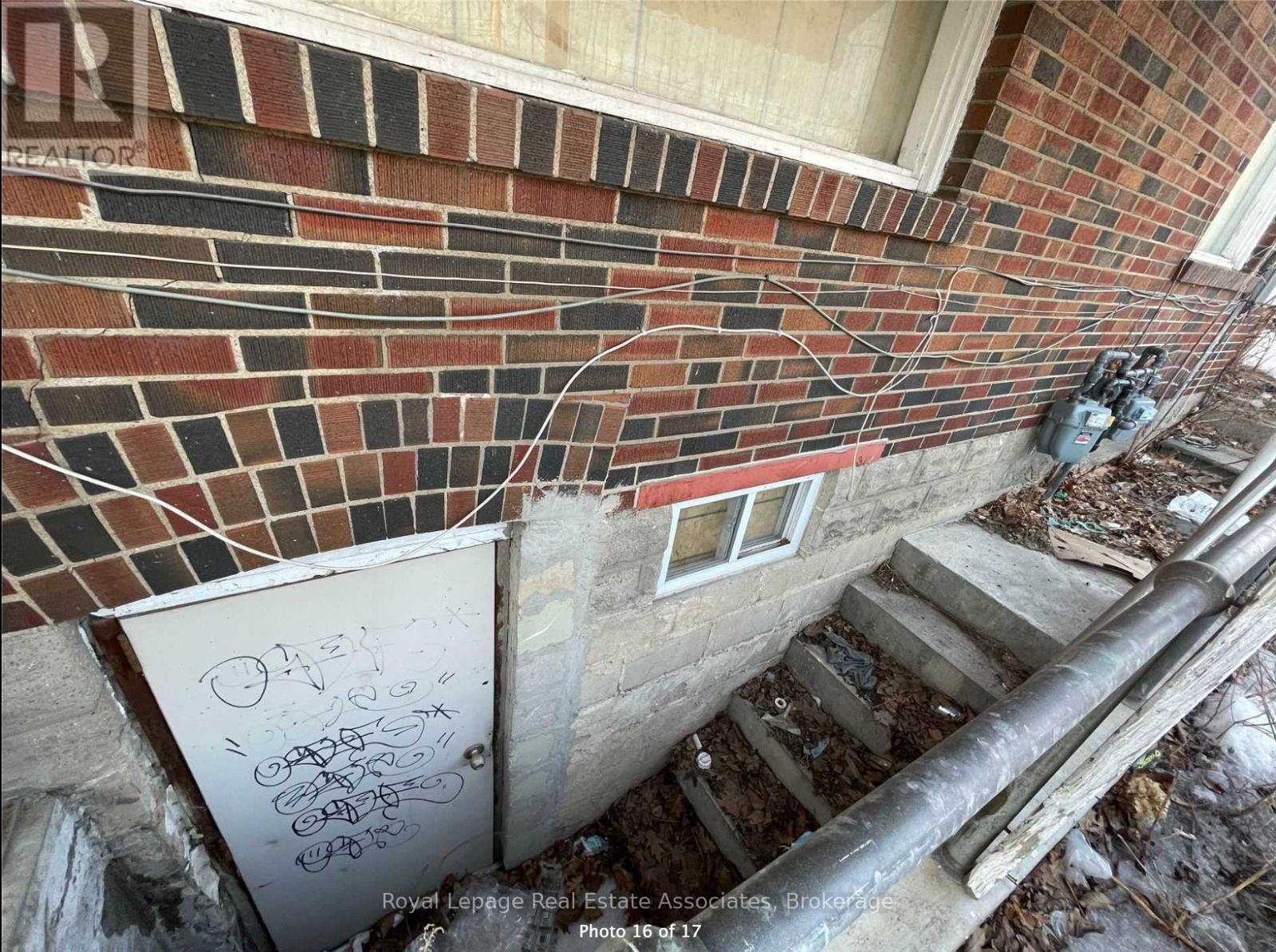 11 Stavebank Road N, Mississauga, Ontario  L5G 2T3 - Photo 13 - W12535282