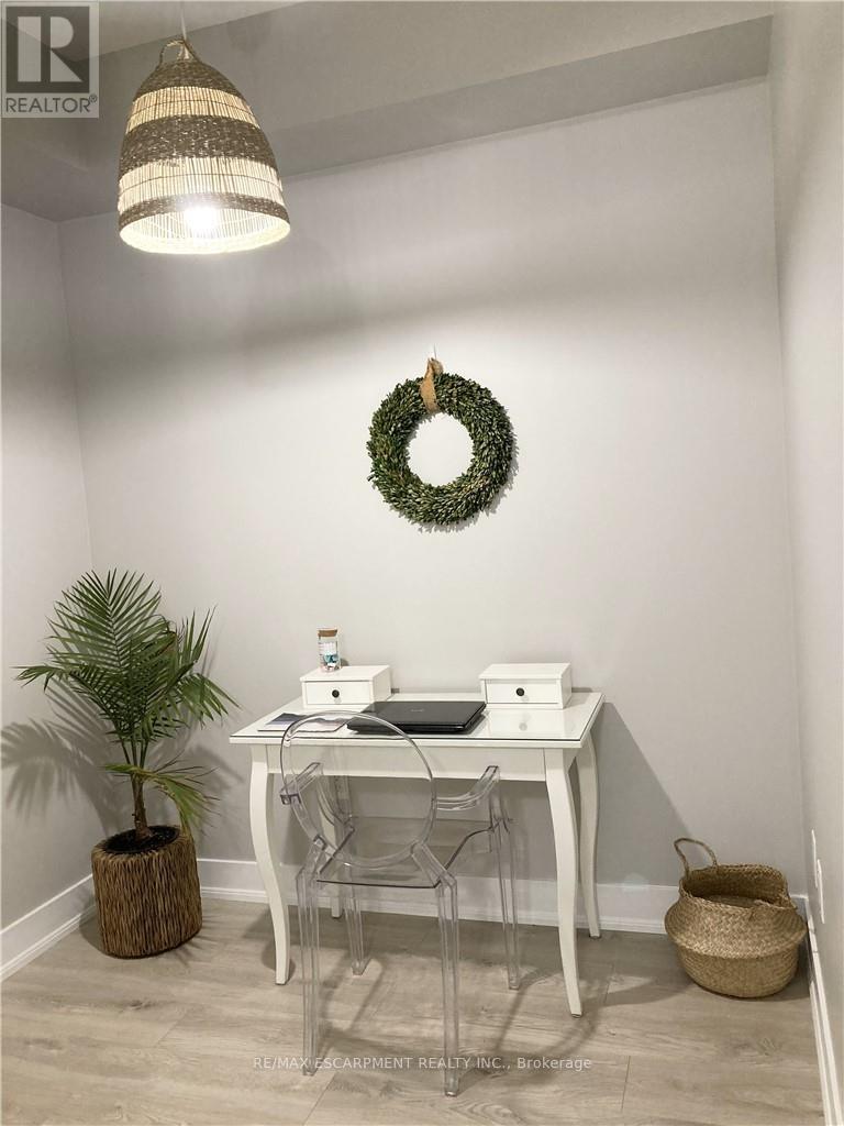 226 - 125 Shoreview Place, Hamilton, Ontario  L8E 0K3 - Photo 10 - X12535252