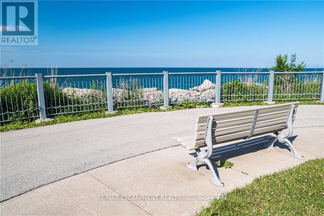 226 - 125 Shoreview Place, Hamilton, Ontario  L8E 0K3 - Photo 15 - X12535258