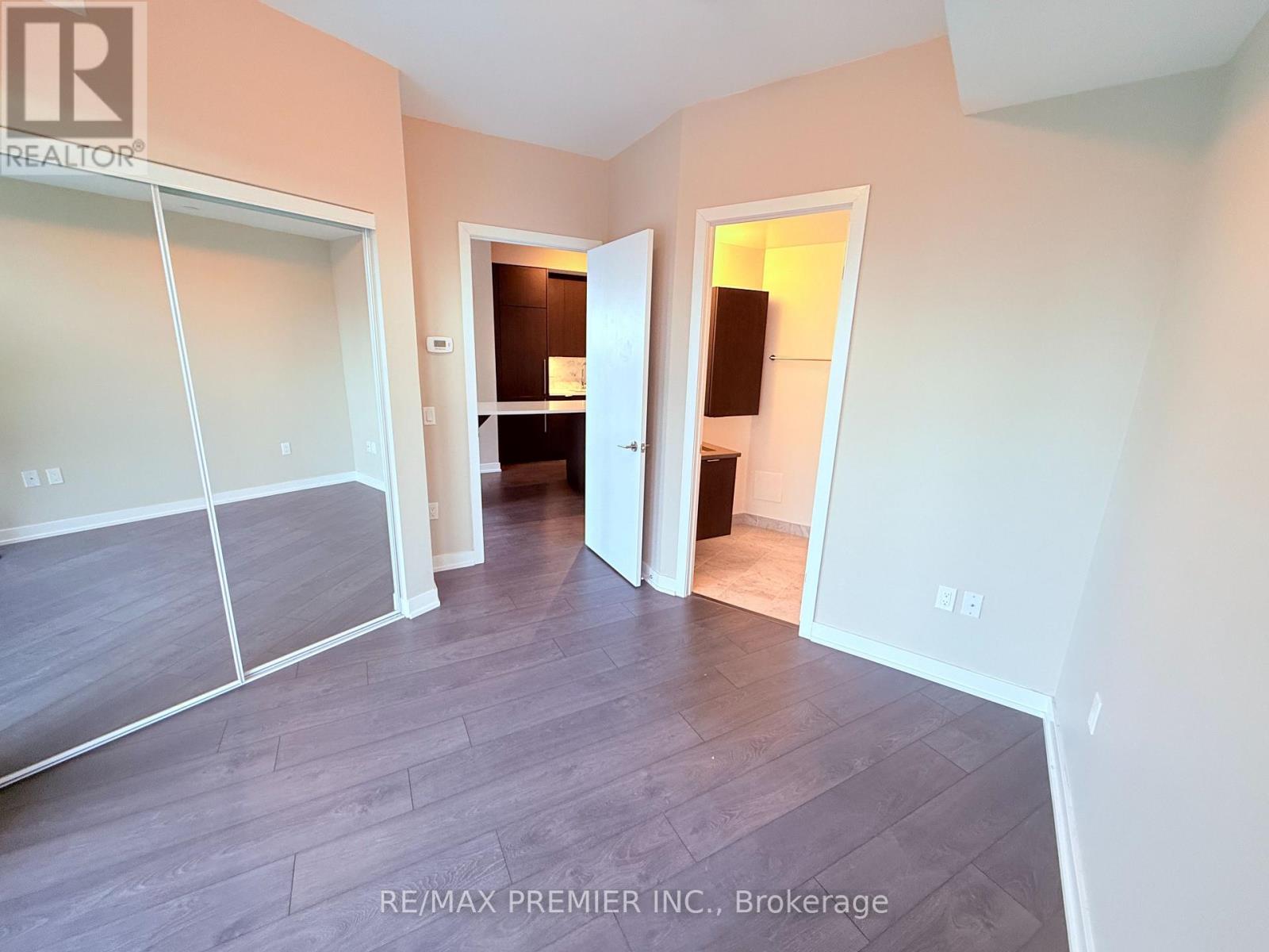 2204 - 38 Iannuzzi Street, Toronto, Ontario  M5V 0S2 - Photo 16 - C12475113