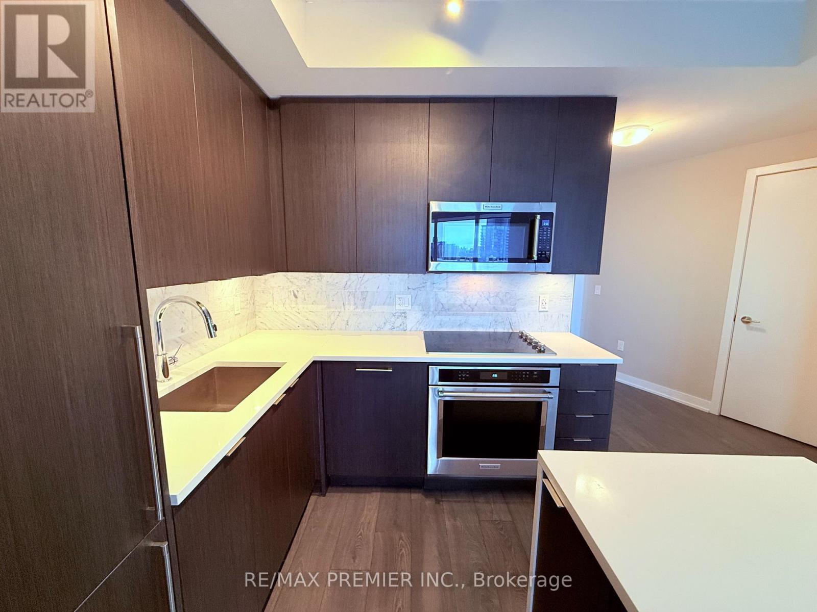 2204 - 38 Iannuzzi Street, Toronto, Ontario  M5V 0S2 - Photo 12 - C12475113