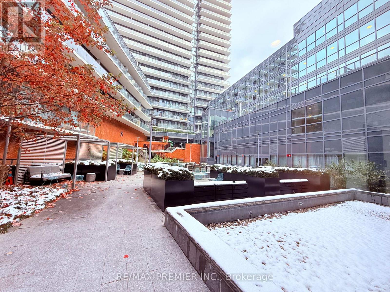 2204 - 38 Iannuzzi Street, Toronto, Ontario  M5V 0S2 - Photo 30 - C12475113