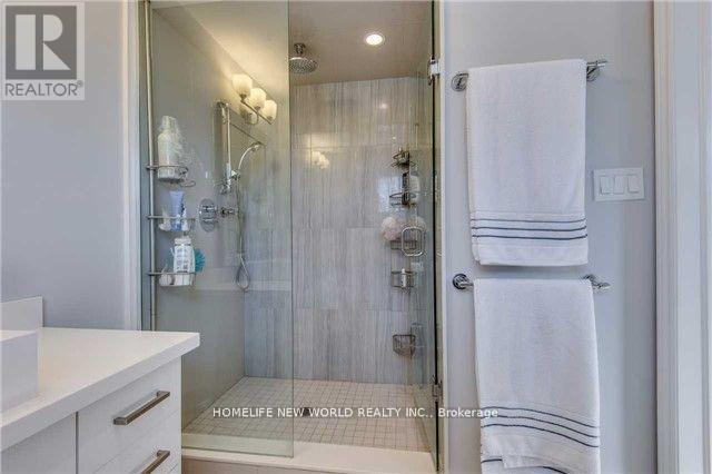 79 Alamosa Drive, Toronto, Ontario  M2J 2N8 - Photo 11 - C12535142