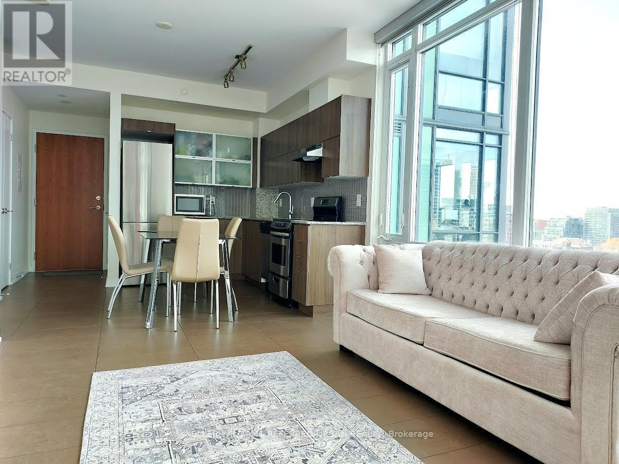 1204 - 170 Fort York Boulevard, Toronto, Ontario  M5V 0E6 - Photo 3 - C12535296