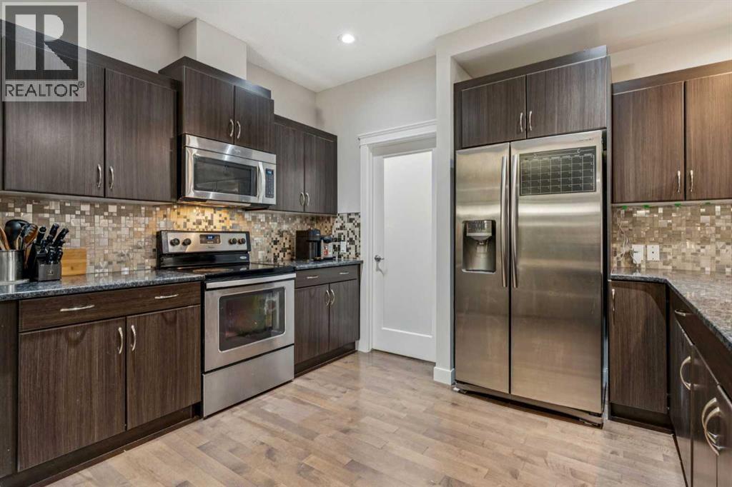 159 Evanswood Circle Nw, Calgary, Alberta  T3P 0K2 - Photo 12 - A2268125