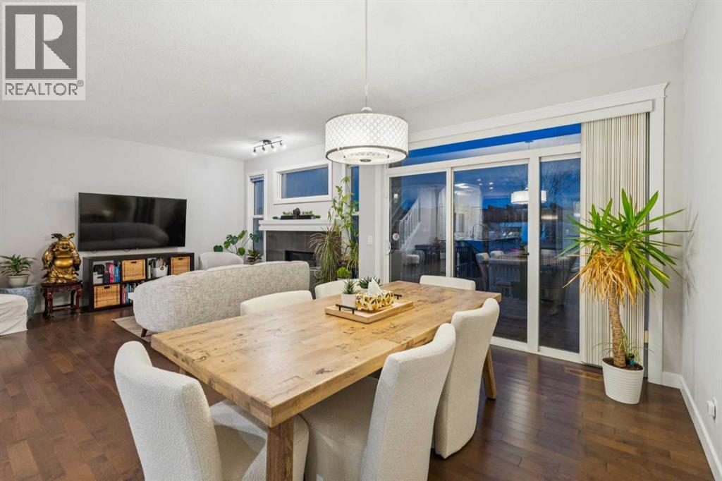 159 Evanswood Circle Nw, Calgary, Alberta  T3P 0K2 - Photo 6 - A2268125