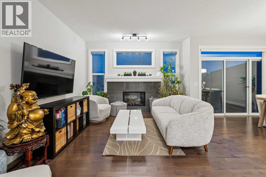 159 Evanswood Circle Nw, Calgary, Alberta  T3P 0K2 - Photo 3 - A2268125