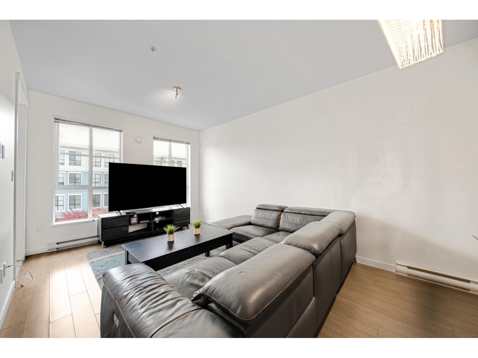 320 15137 33 Avenue, Surrey, British Columbia  V3Z 0Y1 - Photo 7 - R3061402