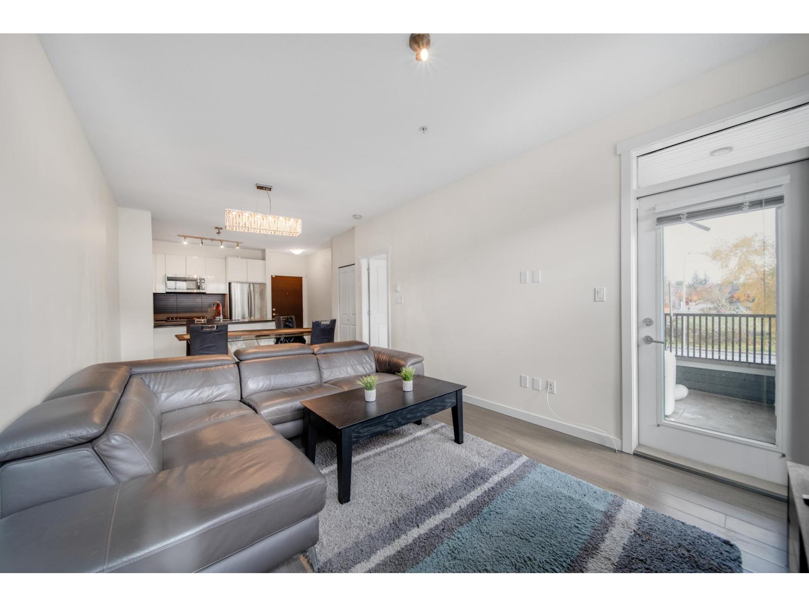 320 15137 33 Avenue, Surrey, British Columbia  V3Z 0Y1 - Photo 9 - R3061402