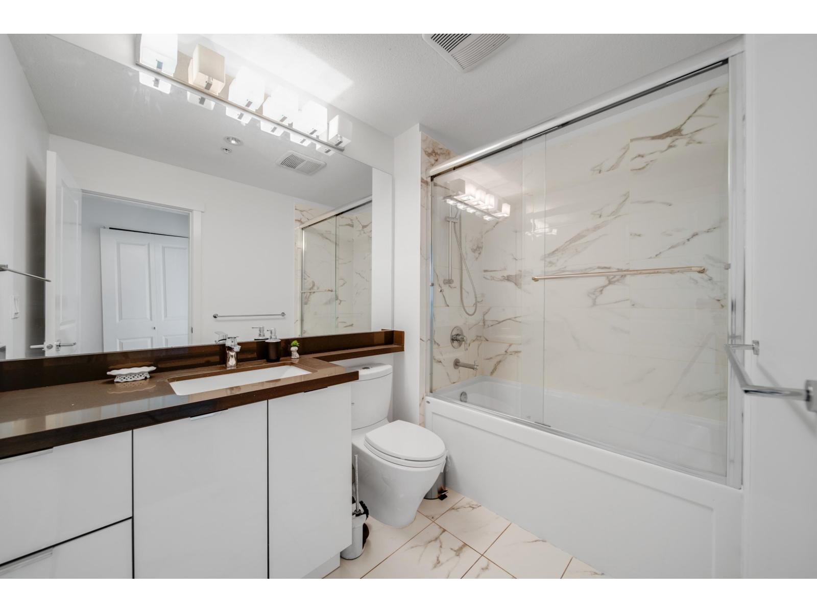 320 15137 33 Avenue, Surrey, British Columbia  V3Z 0Y1 - Photo 10 - R3061402