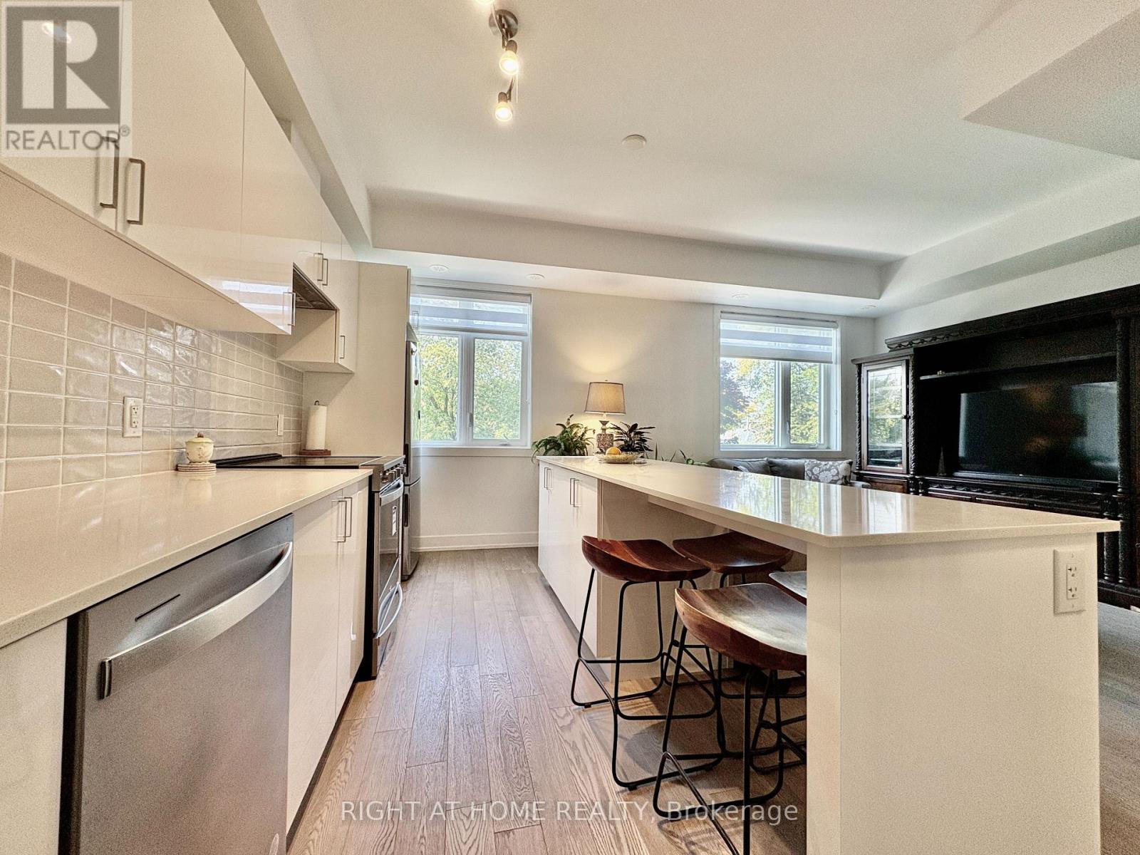 211 - 1085 Douglas Mccurdy Common, Mississauga, Ontario  L5G 0C6 - Photo 6 - W12535292