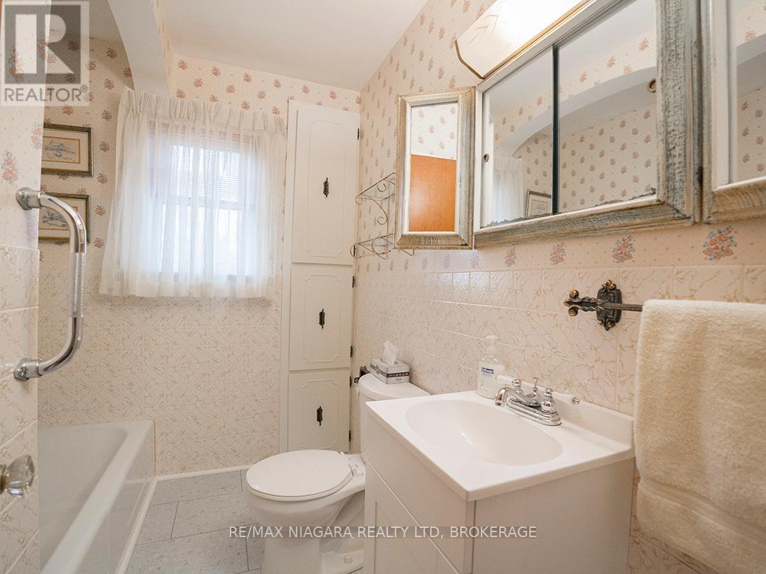 3393 Hwy 3 Road E, Port Colborne, Ontario  L3K 5V3 - Photo 14 - X12535336