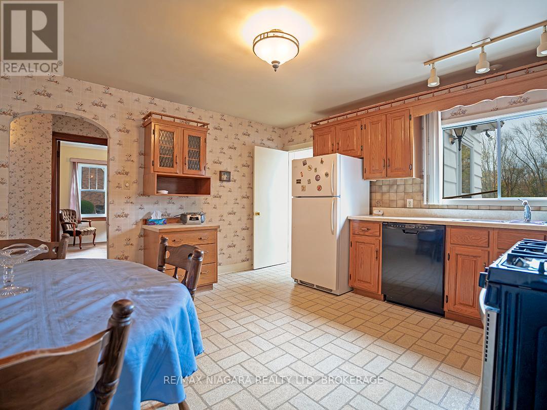 3393 Hwy 3 Road E, Port Colborne, Ontario  L3K 5V3 - Photo 7 - X12535336