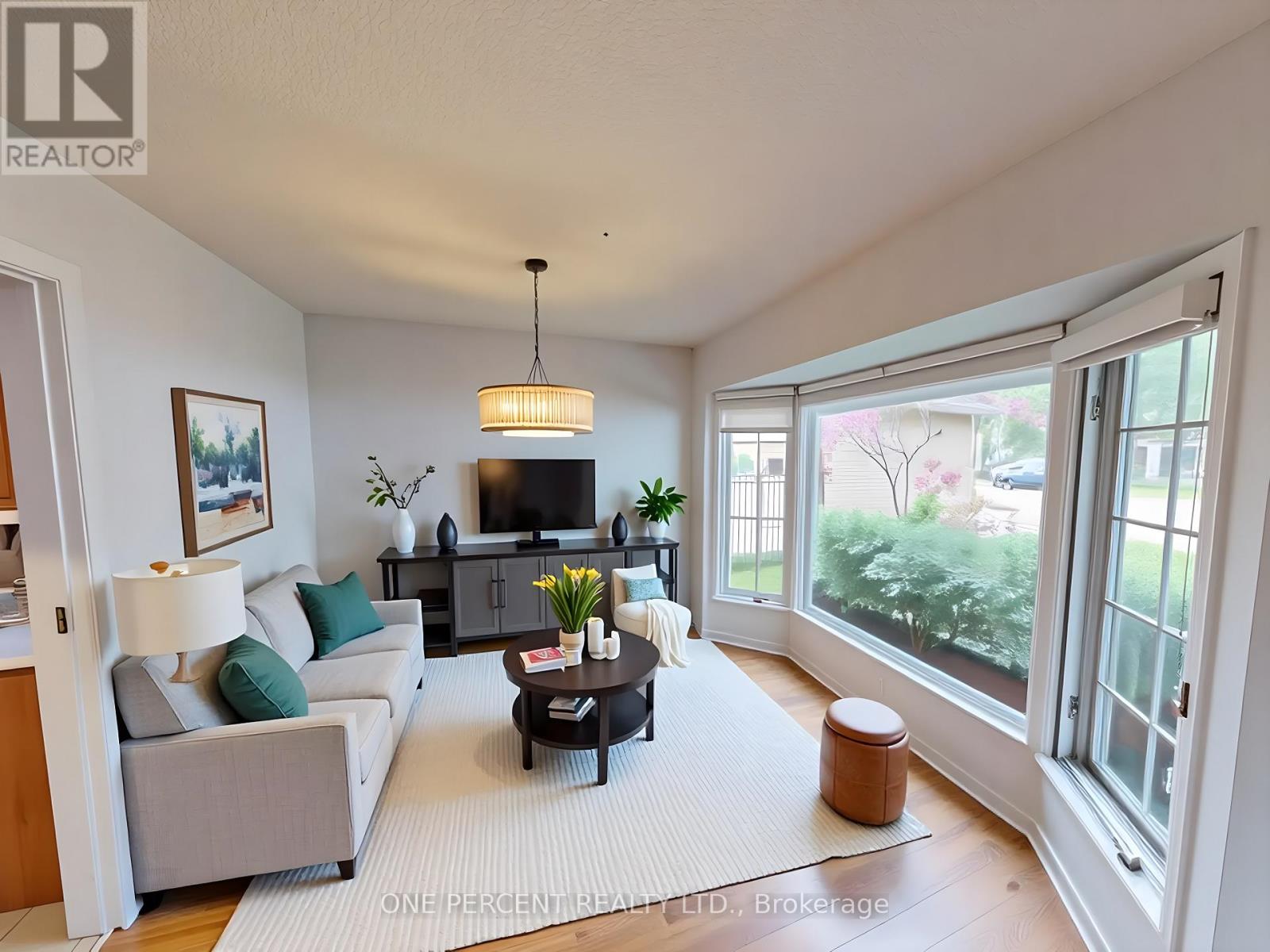 7428 Petrullo Court, Niagara Falls, Ontario  L2H 2K4 - Photo 5 - X12535300