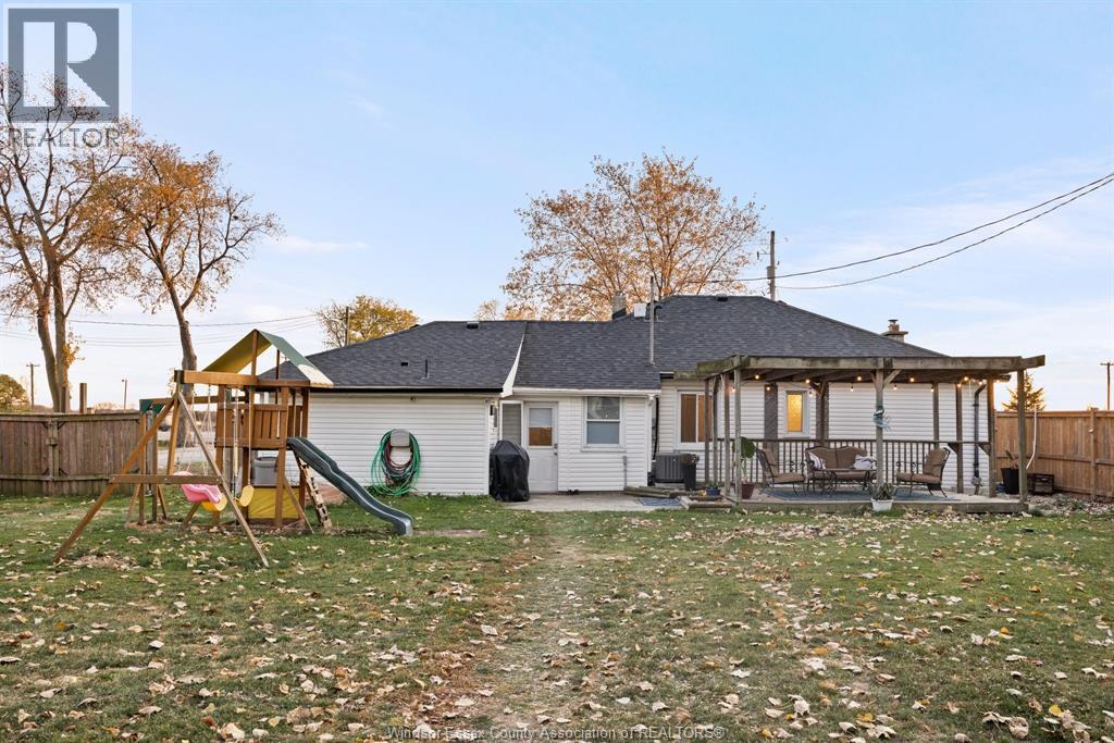 7092 Highway 3, Tecumseh, Ontario N0R 1K0 - Photo 29 - 25028552