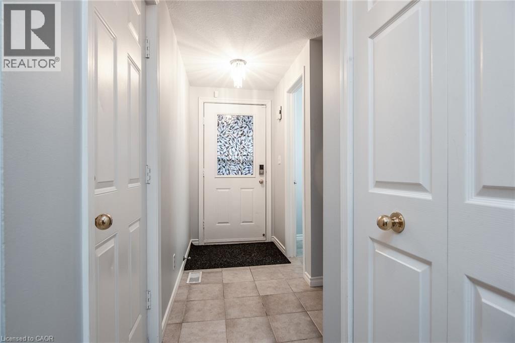 52 Highbrook Street, Kitchener, Ontario  N2E 3P1 - Photo 6 - 40786192