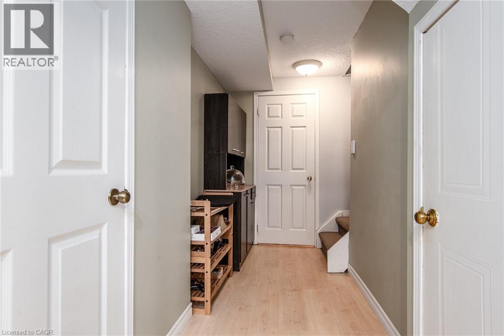 52 Highbrook Street, Kitchener, Ontario  N2E 3P1 - Photo 38 - 40786192