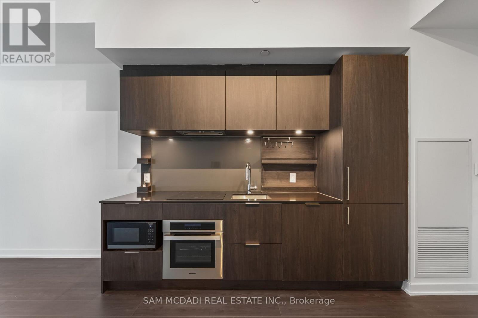 813 - 28 Ann Street, Mississauga, Ontario  L5G 0E1 - Photo 11 - W12534420