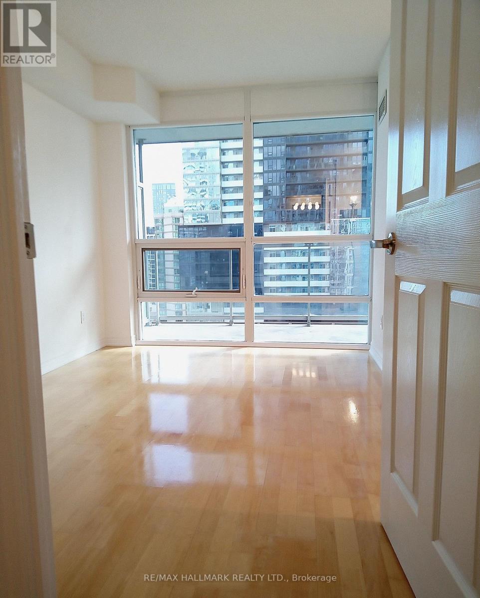 2707 - 761 Bay Street, Toronto, Ontario M5G 2R2 - Photo 9 - C12535304
