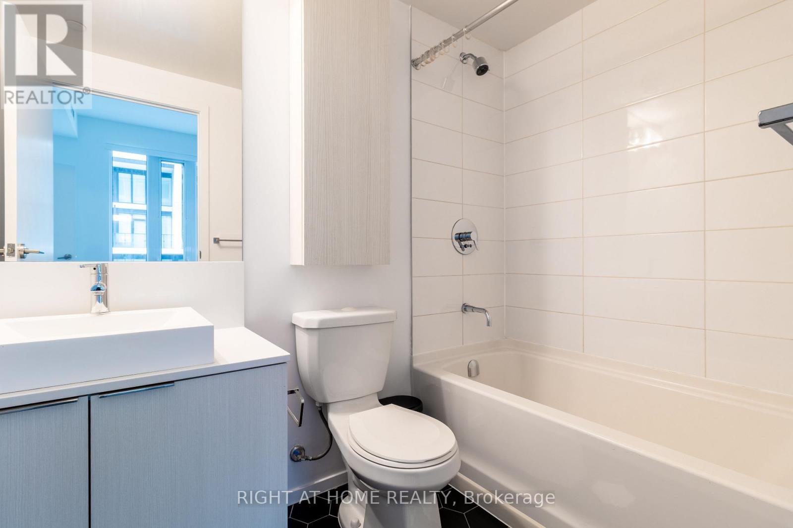 503 - 68 Shuter Street, Toronto, Ontario M5B 1B4 - Photo 9 - C12535324