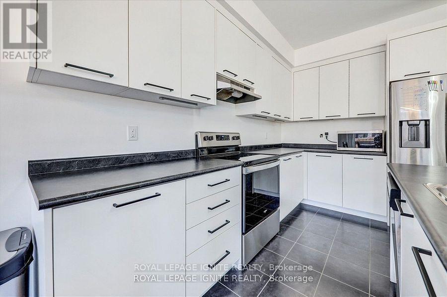 35 Peter Hogg Court, Whitby, Ontario  L1P 0N2 - Photo 14 - E12535356