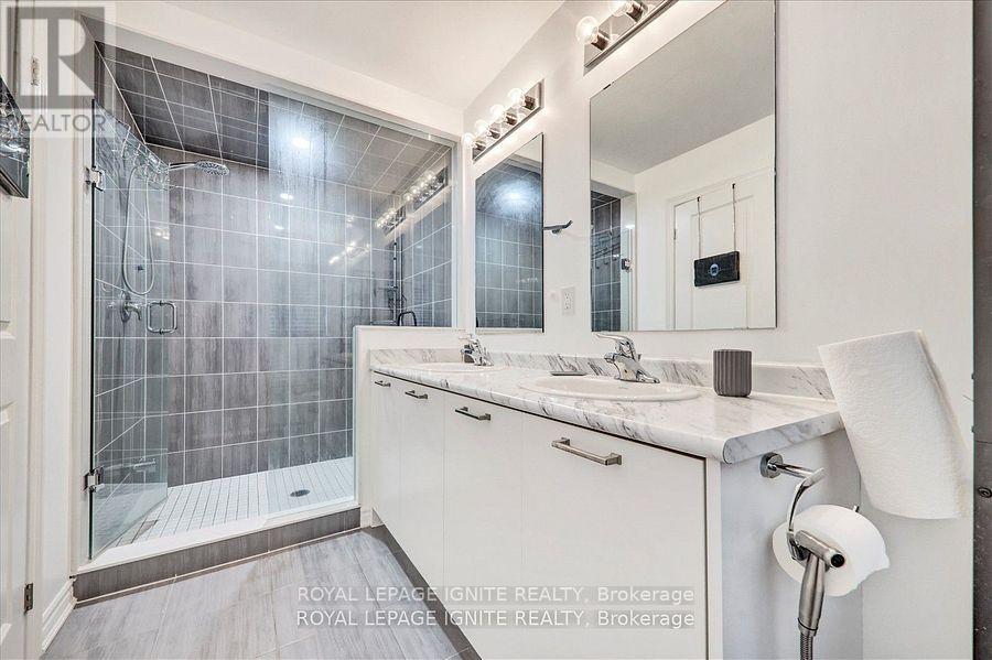 35 Peter Hogg Court, Whitby, Ontario  L1P 0N2 - Photo 24 - E12535356