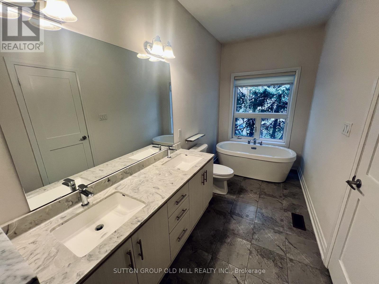 72 Causland Lane, Richmond Hill, Ontario L4S 0G5 - Photo 16 - N12533324