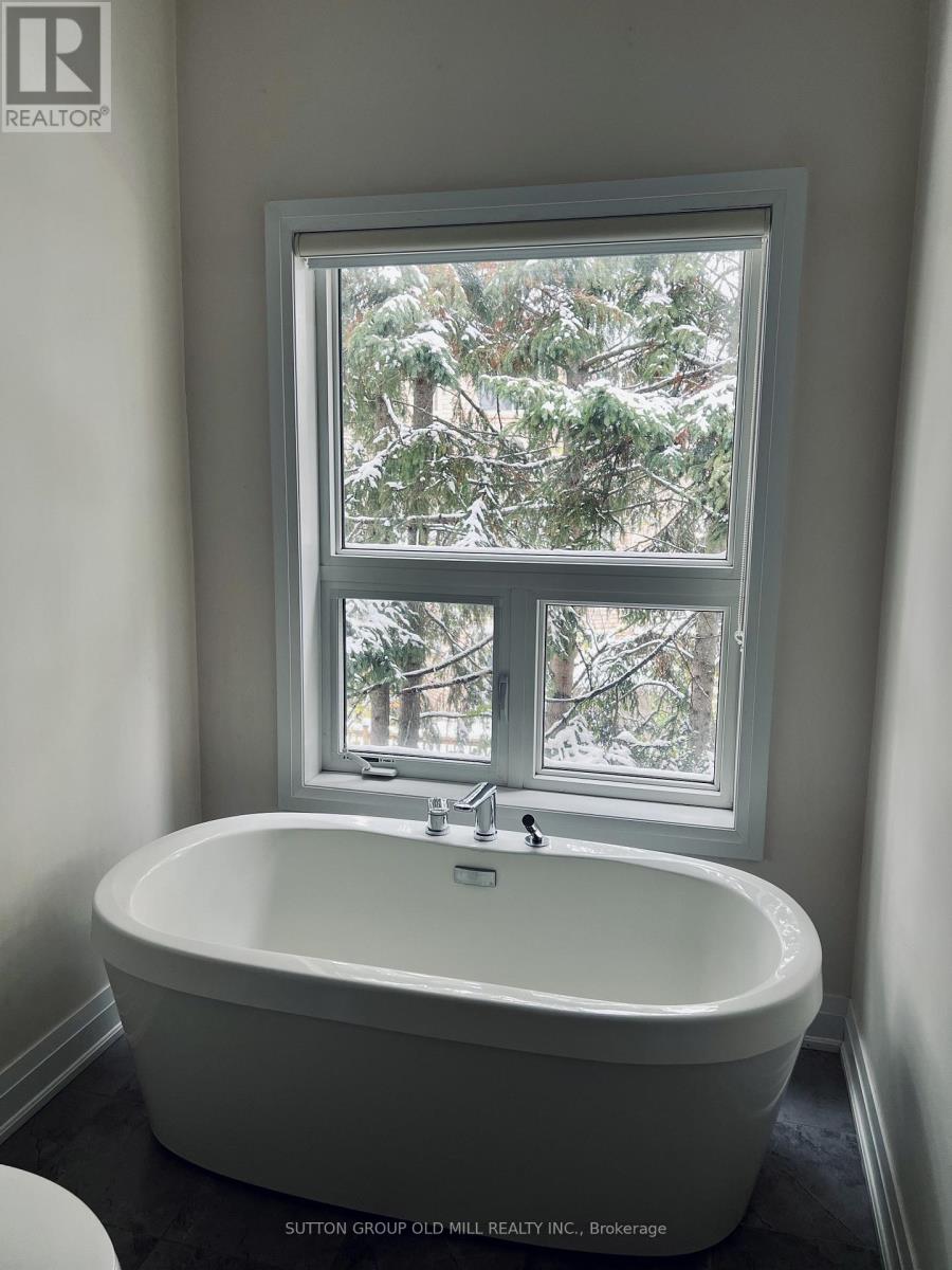 72 Causland Lane, Richmond Hill, Ontario L4S 0G5 - Photo 17 - N12533324