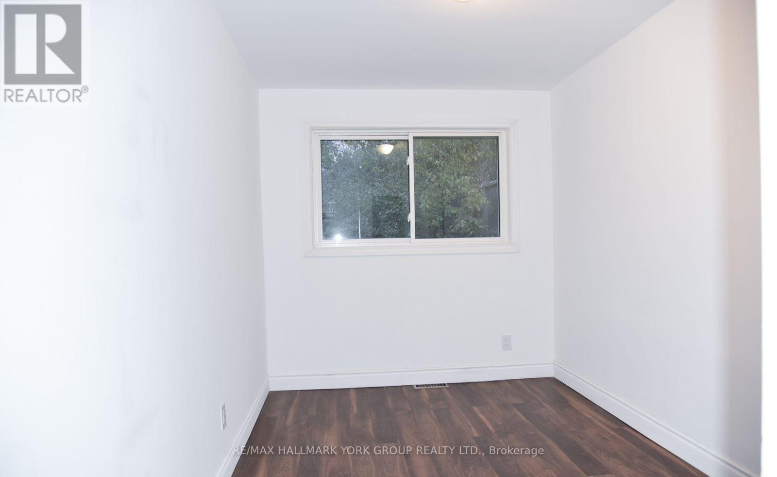 Main - 181 Penn Avenue, Newmarket, Ontario  L3Y 2S4 - Photo 9 - N12535318