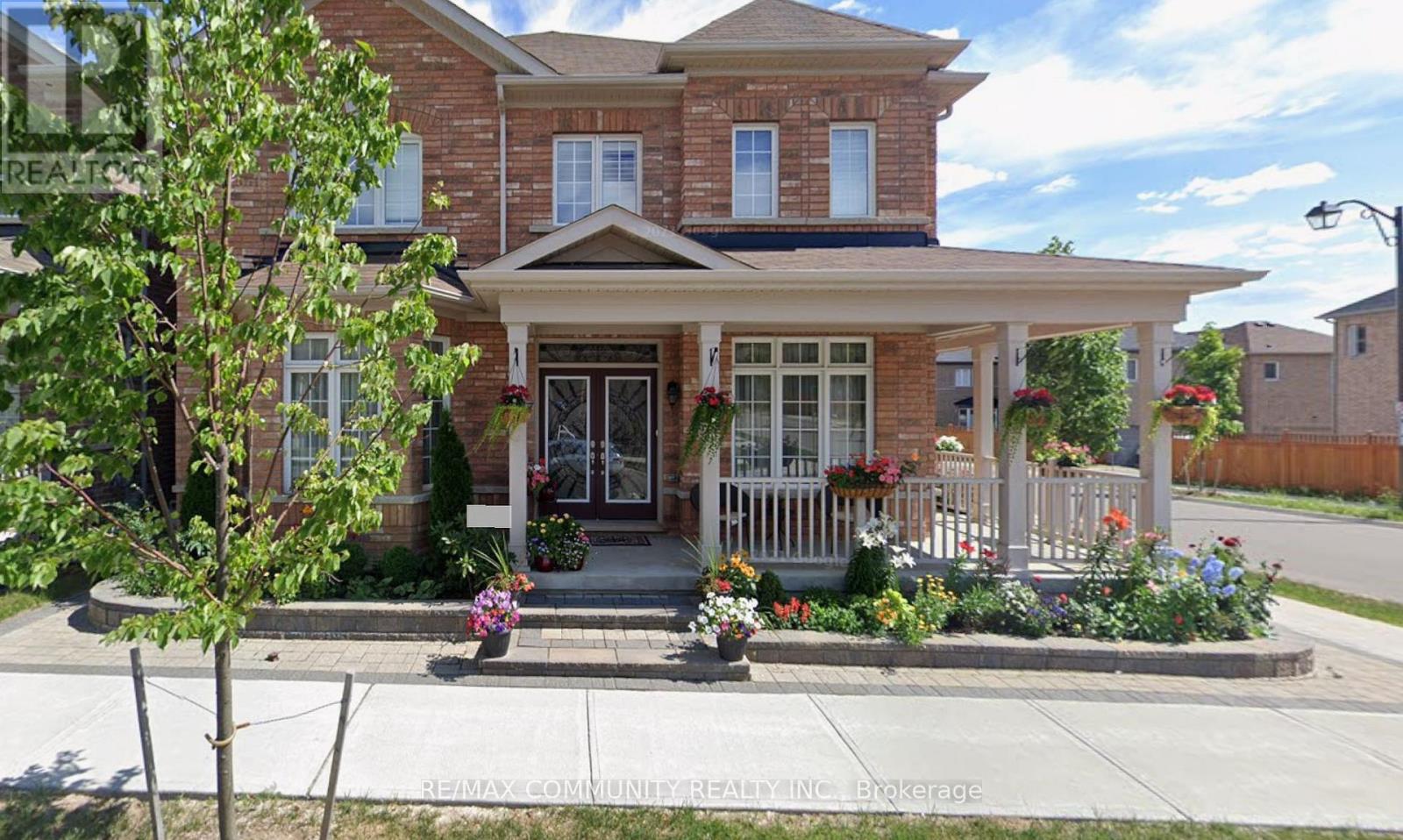 27 WINDYTON AVENUE, Markham, Ontario