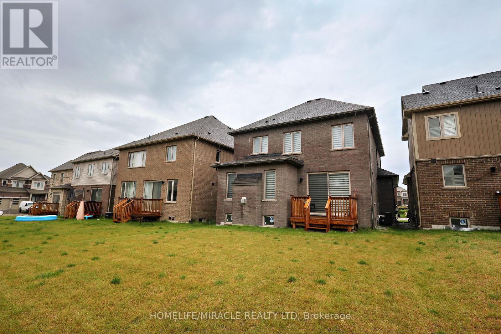 8 Copperhill Heights, Barrie, Ontario L9S 2Z4 - Photo 3 - S12535338