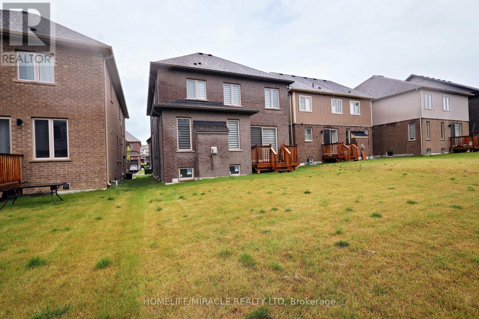 8 Copperhill Heights, Barrie, Ontario L9S 2Z4 - Photo 4 - S12535338