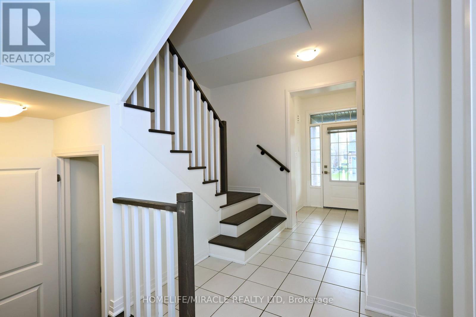 8 Copperhill Heights, Barrie, Ontario L9S 2Z4 - Photo 7 - S12535338