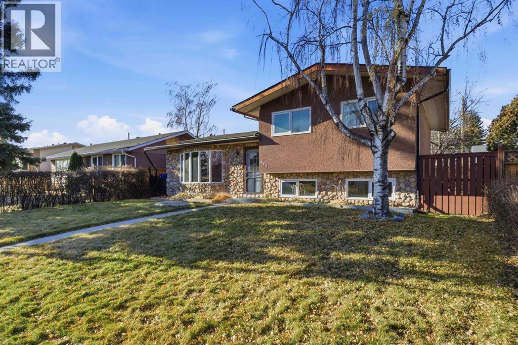 803 Forlee Drive Se, Calgary, Alberta  T2A 2E6 - Photo 4 - A2249645