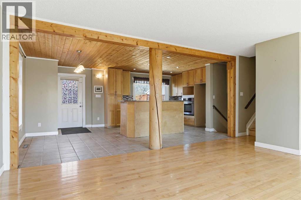 803 Forlee Drive Se, Calgary, Alberta  T2A 2E6 - Photo 11 - A2249645